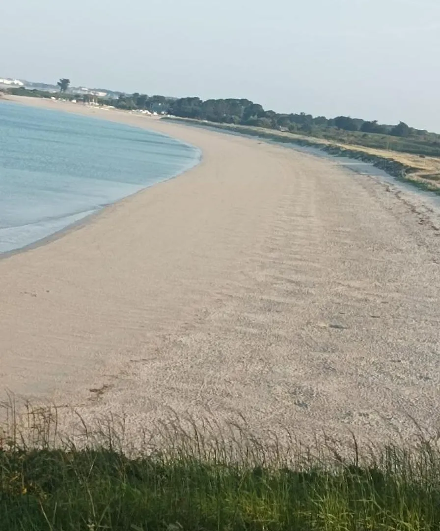 Appartement Vue Mer Exceptionnelle A 100M Tres Belle Plage Сен-Жильда-де-Рюи